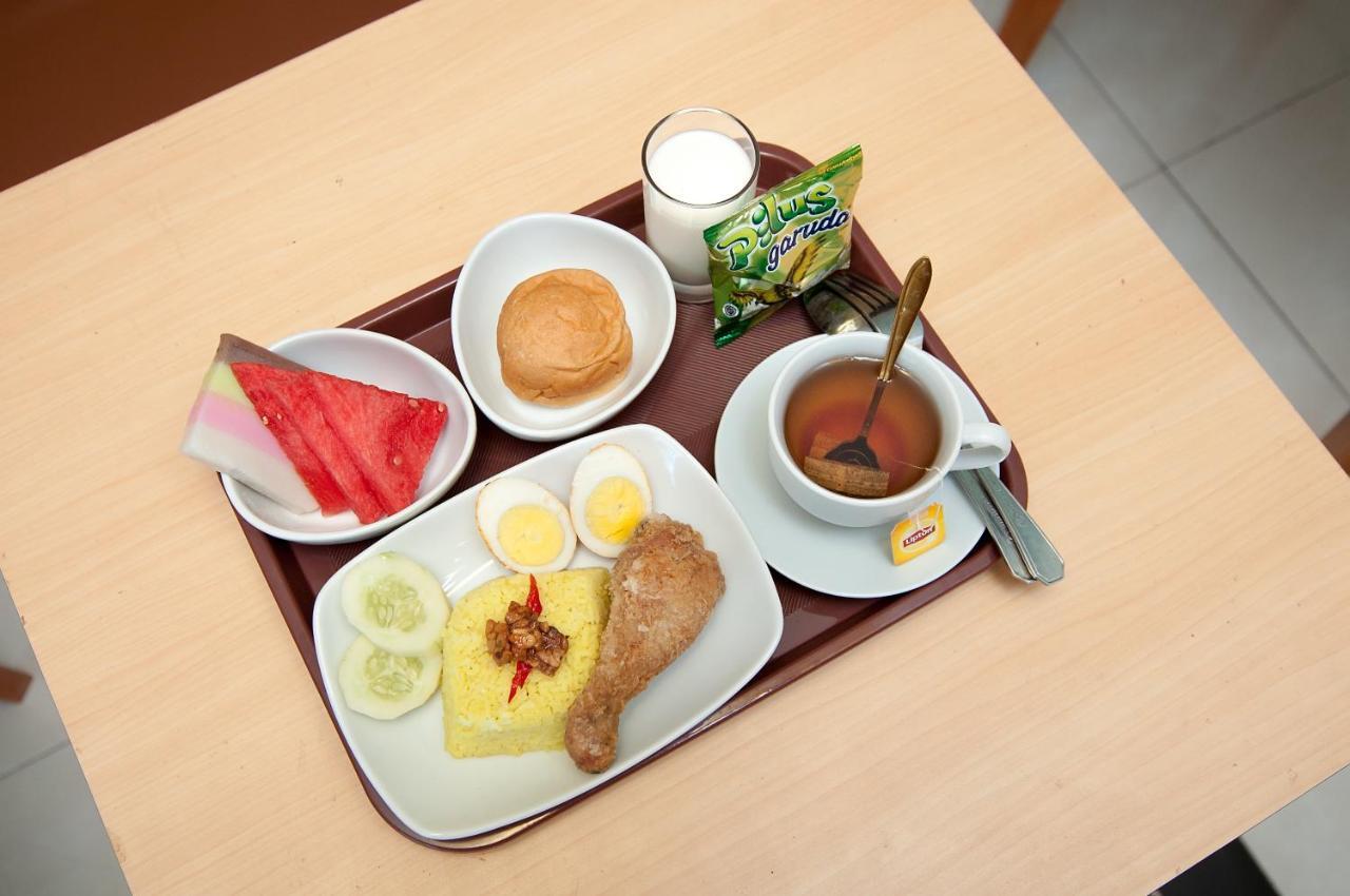 Tonitel Hotel Malioboro Yogyakarta Extérieur photo