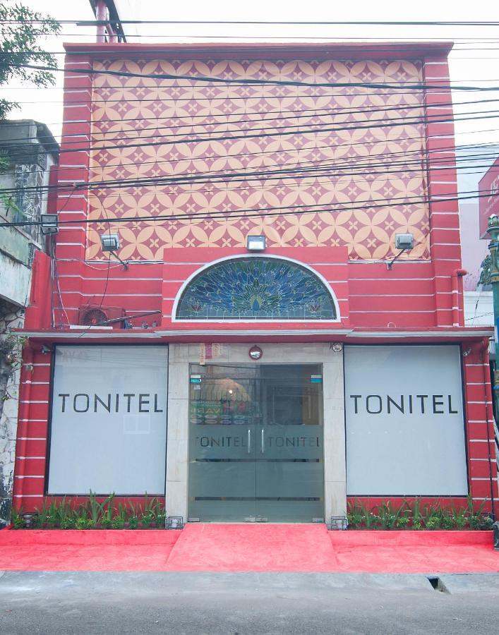 Tonitel Hotel Malioboro Yogyakarta Extérieur photo